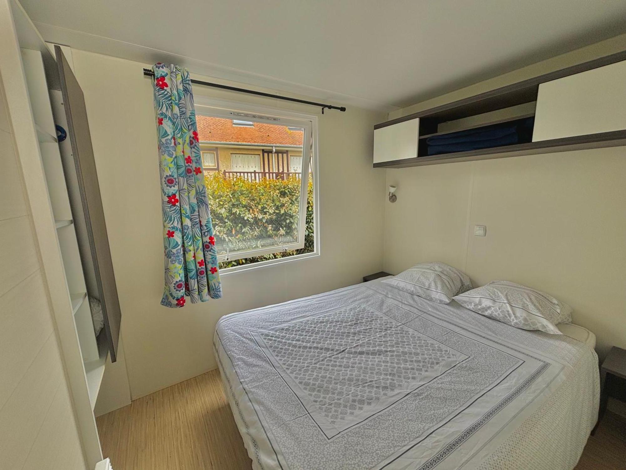 Camping Etang De La Vallee Combreux Room photo